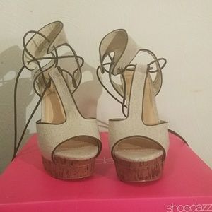 Shoedazzle dress sandals